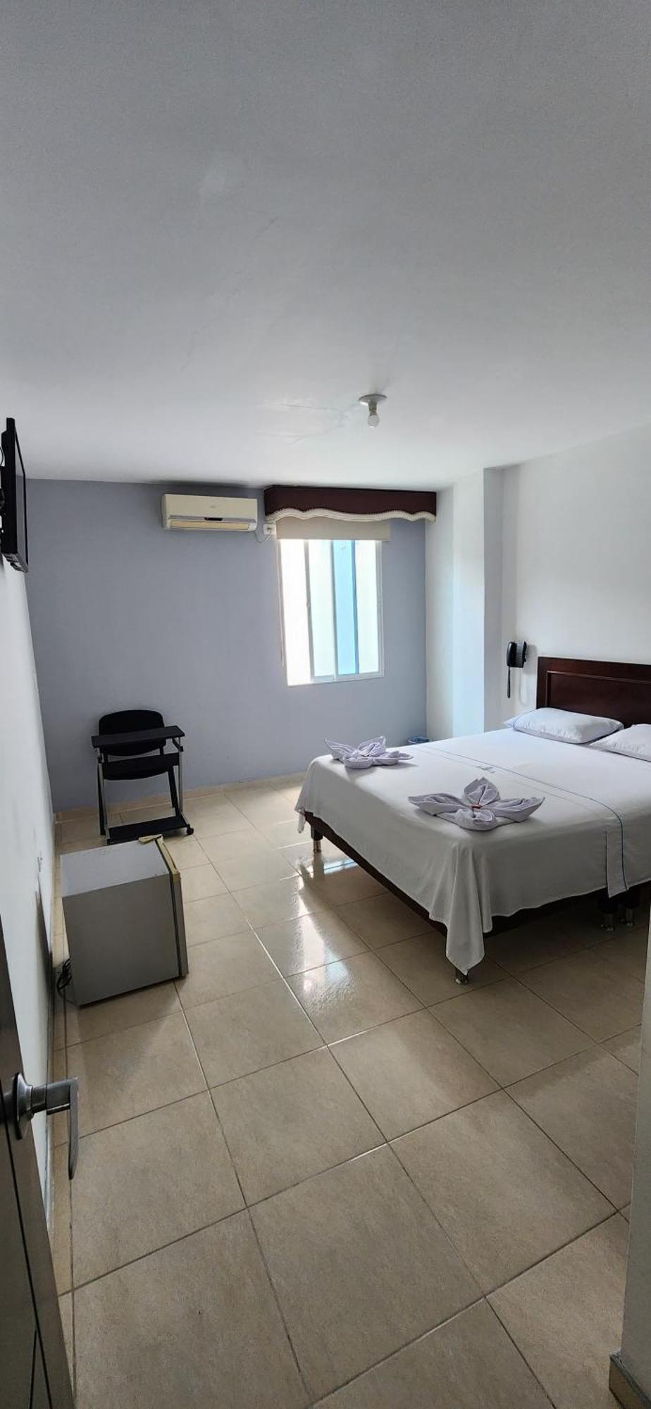 Hotel Torres Del Llano Йопаль Экстерьер фото